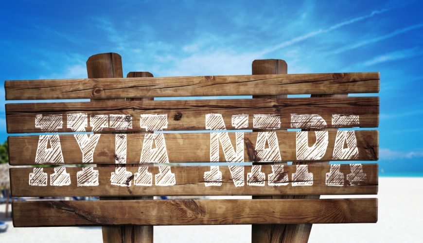 Εποχιακή ιστιοπλοΐα: Οι καλύτερες στιγμές για να επισκεφθείτε την Αγία Νάπα με σκάφος